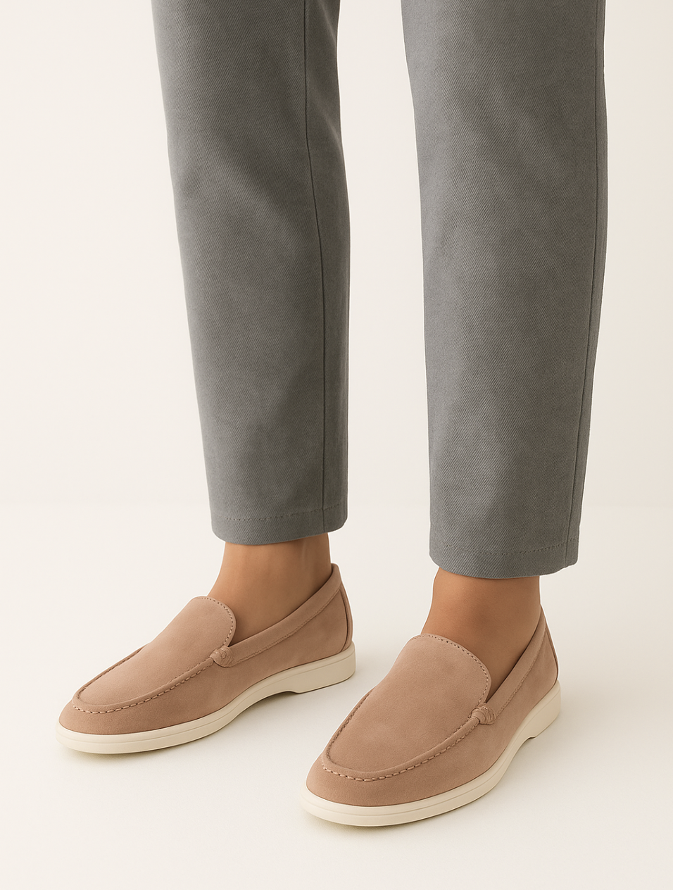 Eloro – Men’s Suede Loafers with Leather Lining and Contrast Sole