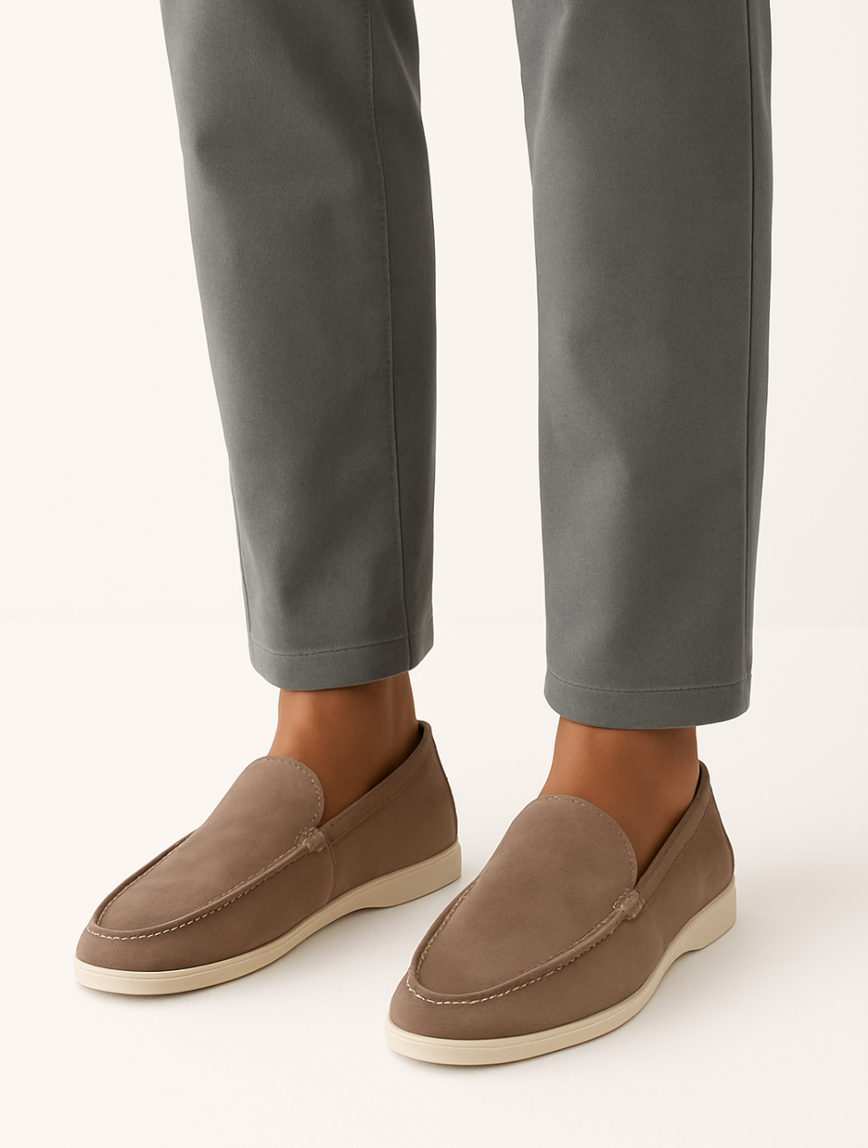 Eloro – Men’s Suede Loafers with Leather Lining and Contrast Sole