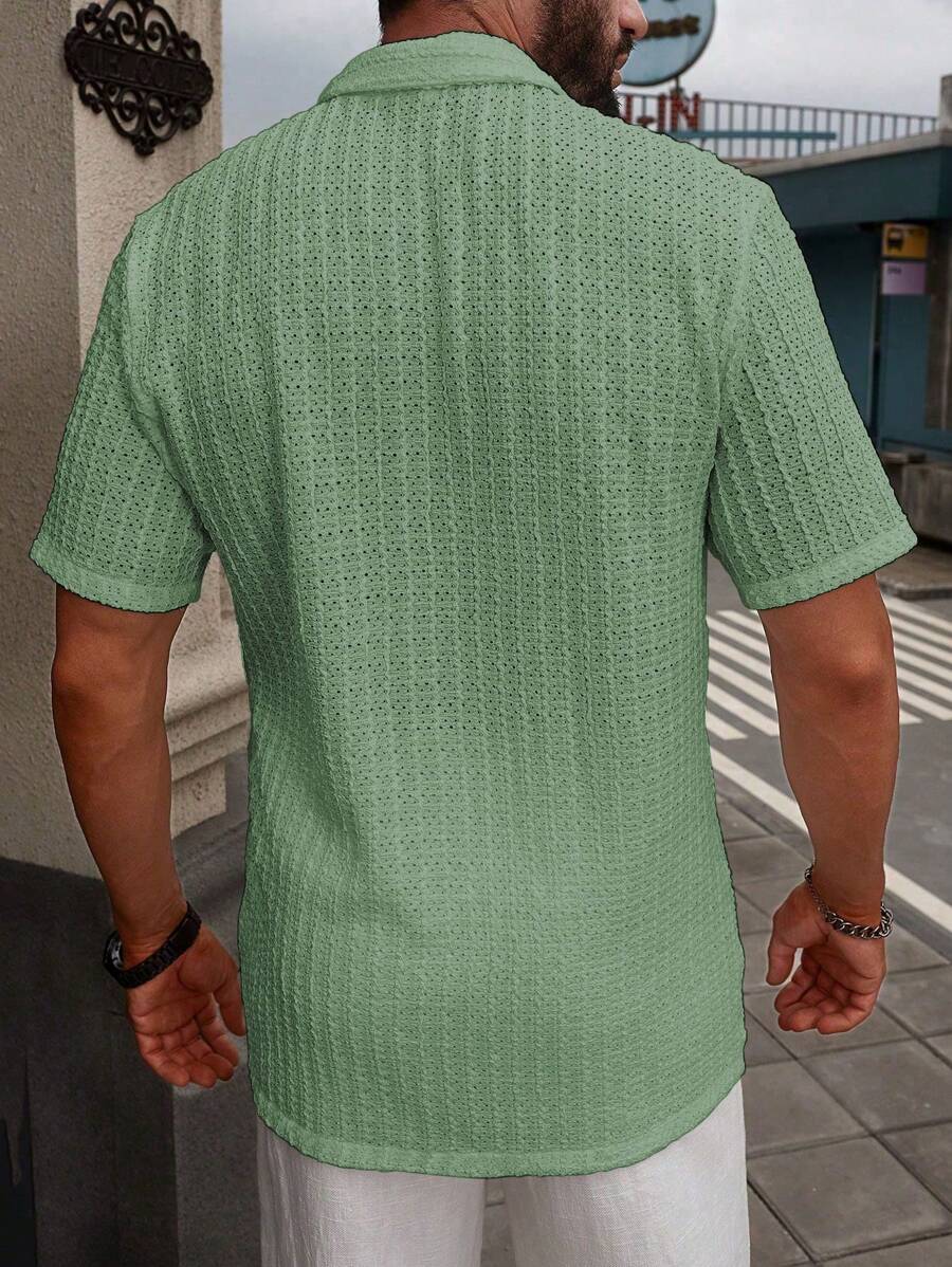 Eloro – Men’s Short-Sleeve Shirt with Button Closure and Minimalist Design