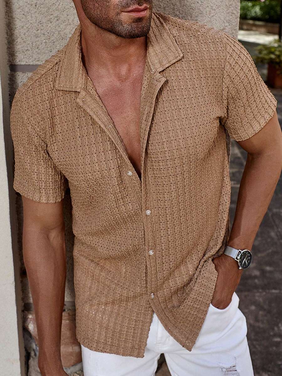 Eloro – Men’s Short-Sleeve Shirt with Button Closure and Minimalist Design