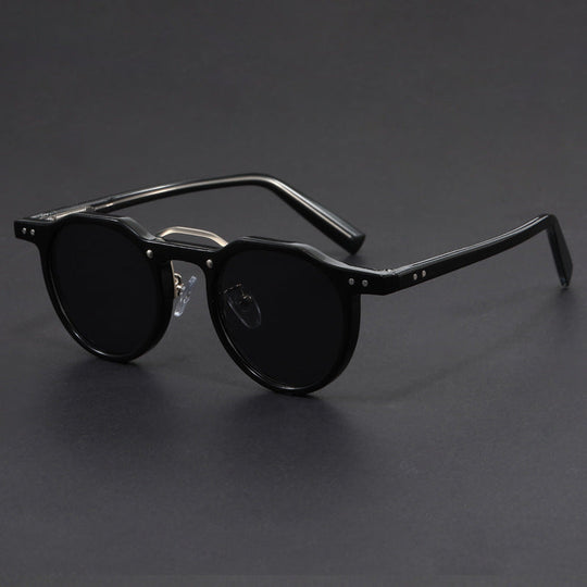 Eloro – Venture Sunglasses with UV400 Protection and Angular Frame